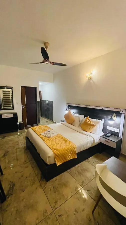 Skylark Holidays Premium Chinnakkanal Munnar Chinnakanal